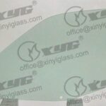 RH FRONT DOOR GLASS GREEN - 1HL